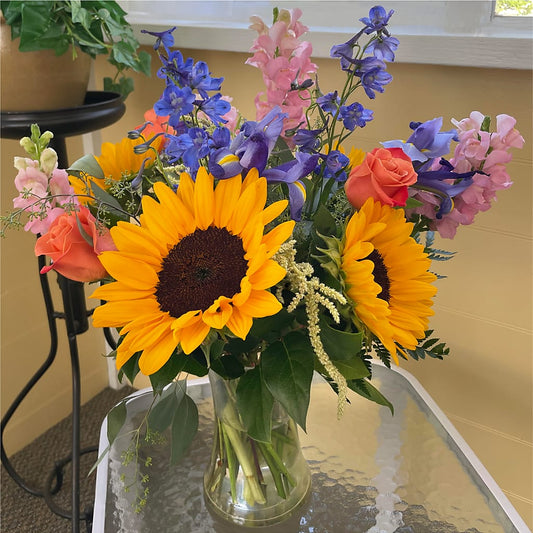 Rays of Life Bouquet – Loose Leaf Florist, Austin TX