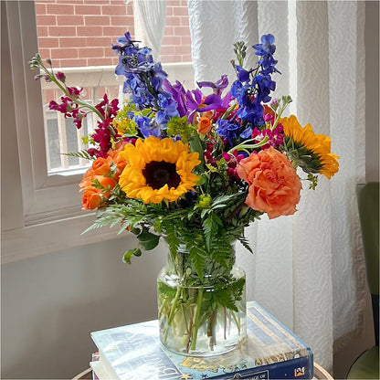 Rays of Life Bouquet –  Loose Leaf Florist, Austin TX